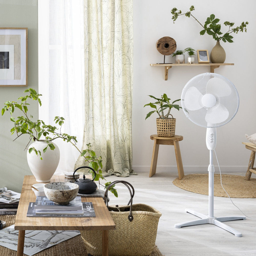 Ventilator cu picior MAXI 4 – Puternic, eficient, design modern pentru răcoare garantată!